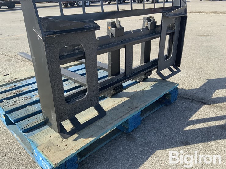 2025-giyi-60"-skid-steer-pallet-forks-&-mast-assembly-image-10