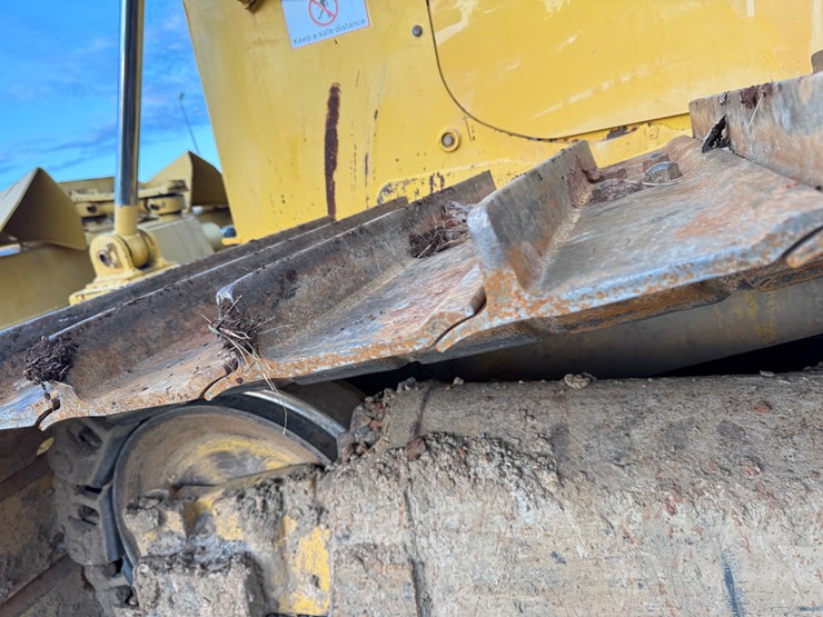 komatsu-d65px-image-66