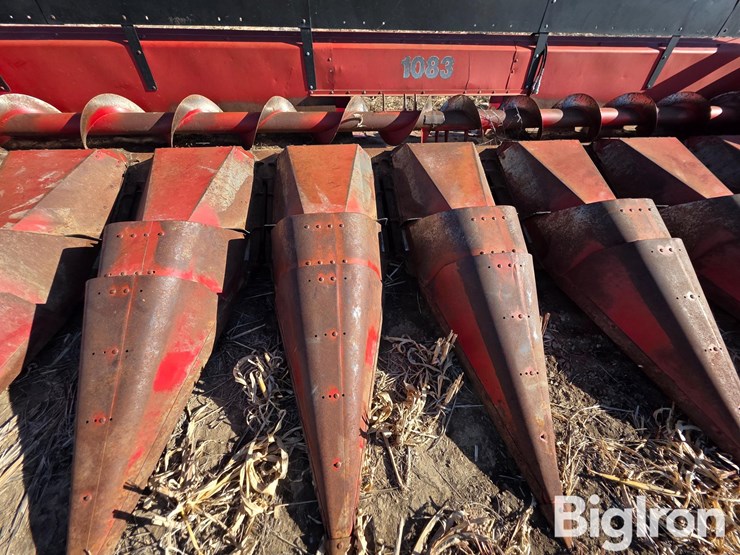 1989-case-ih-1083-image-14