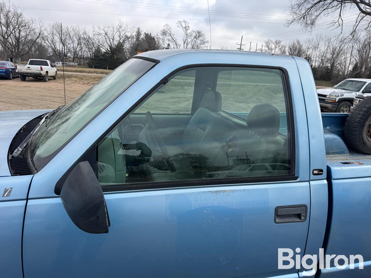 1997-gmc-sierra-1500-sl-image-14