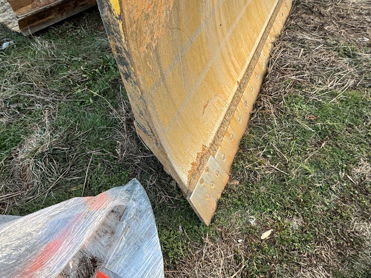 komatsu-d65px-image-23