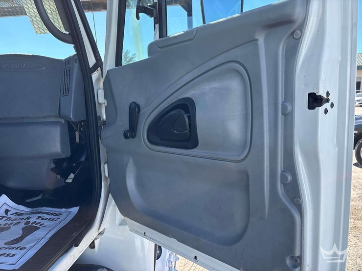 2006-international-durastar-4300-image-37