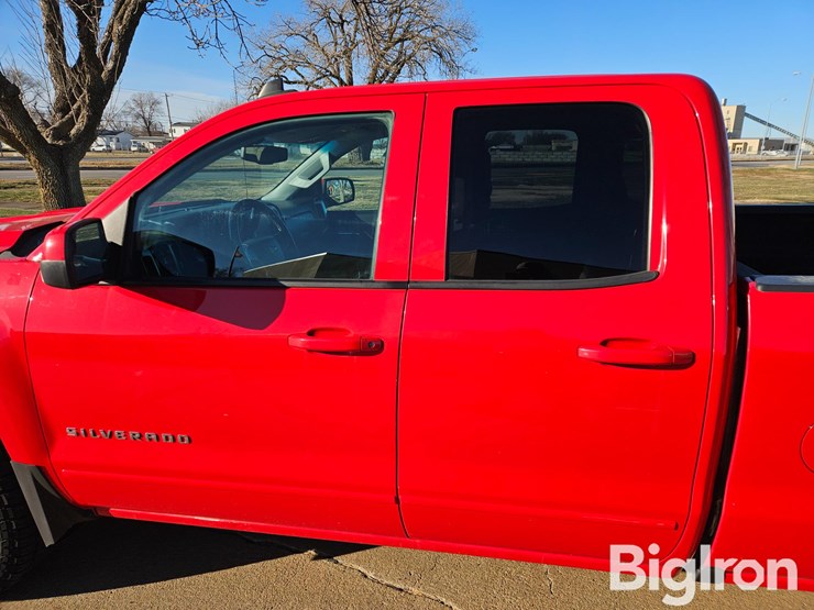 2019-chevrolet-silverado-1500-image-19