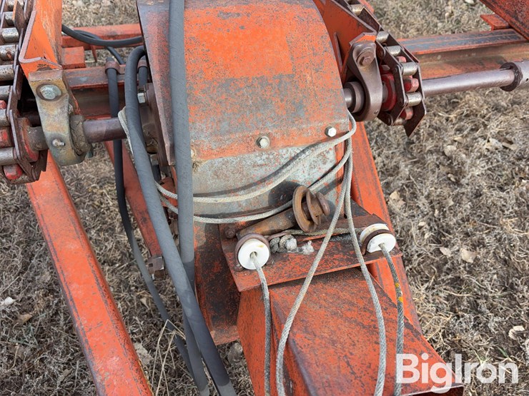 farmhand-12x23-t/a-bale/stack-mover-image-14