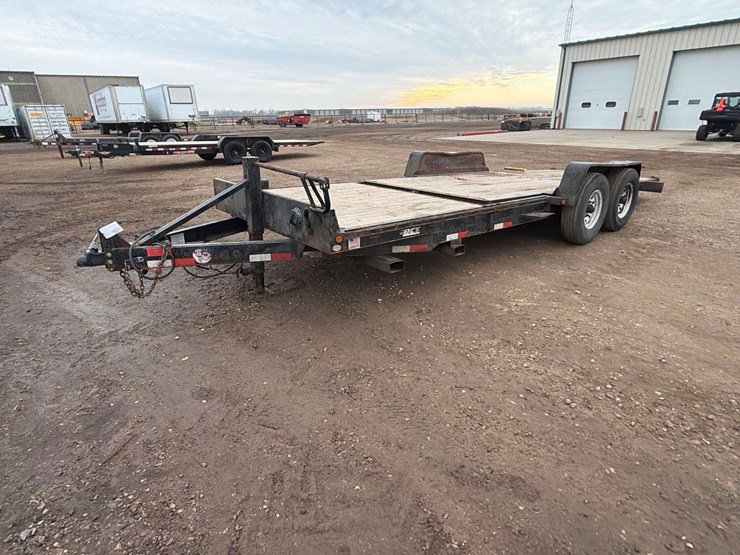 2018-dct-21-ft.-tilt-bed-trailer-image-1
