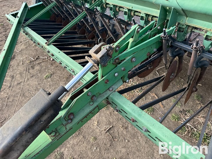 john-deere-8200-image-14