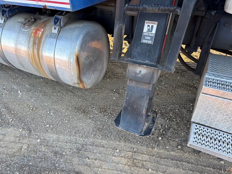 2006-peterbilt-357-image-16