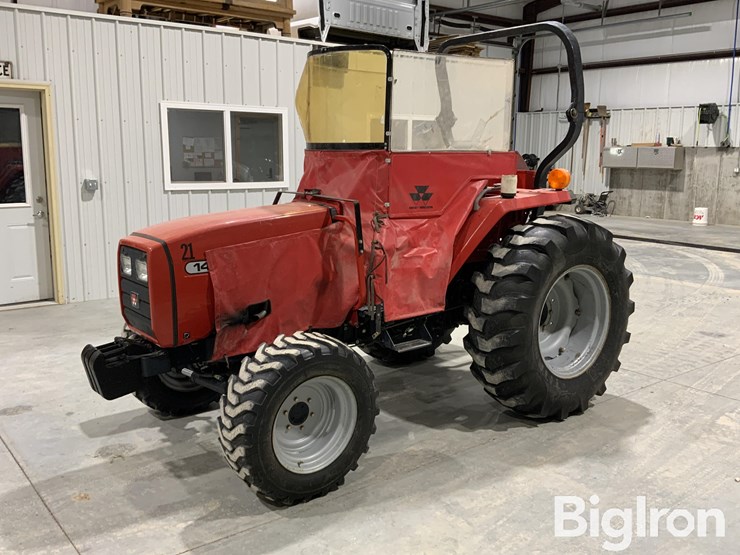 2004-massey-ferguson-1440-image-1