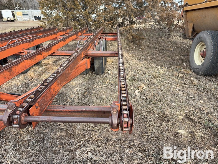 farmhand-12x23-t/a-bale/stack-mover-image-15