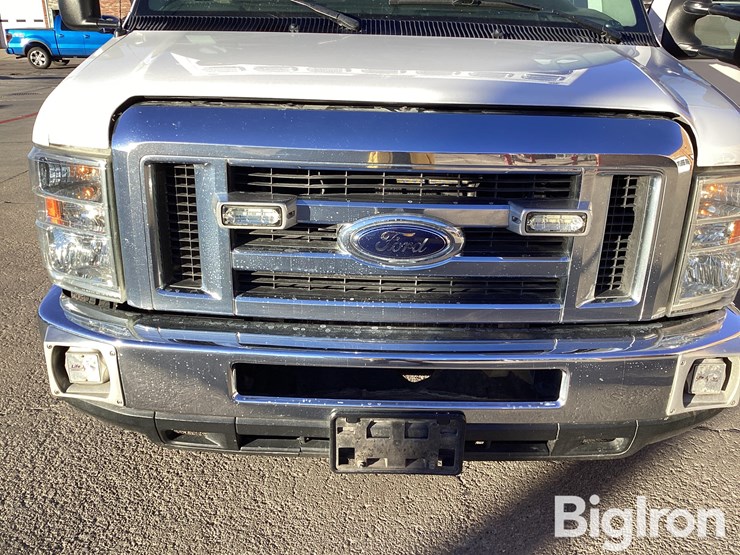 2010-ford-e450-image-9