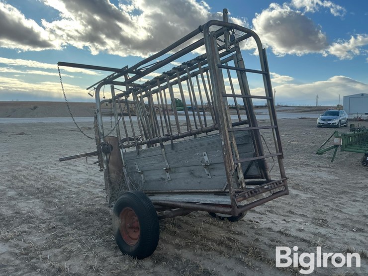 portable-squeeze-chute-image-7