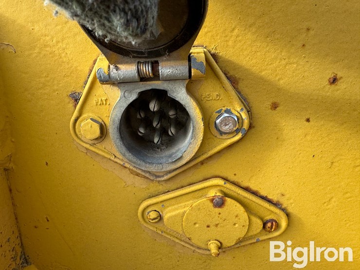 1953-transliner-t/a-drop-deck-sprayer-tender-trailer-image-11