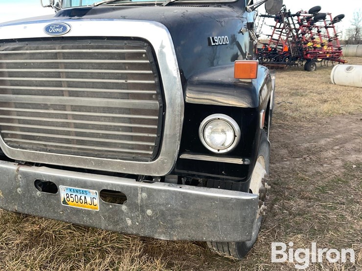 1987-ford-ln9000-image-9