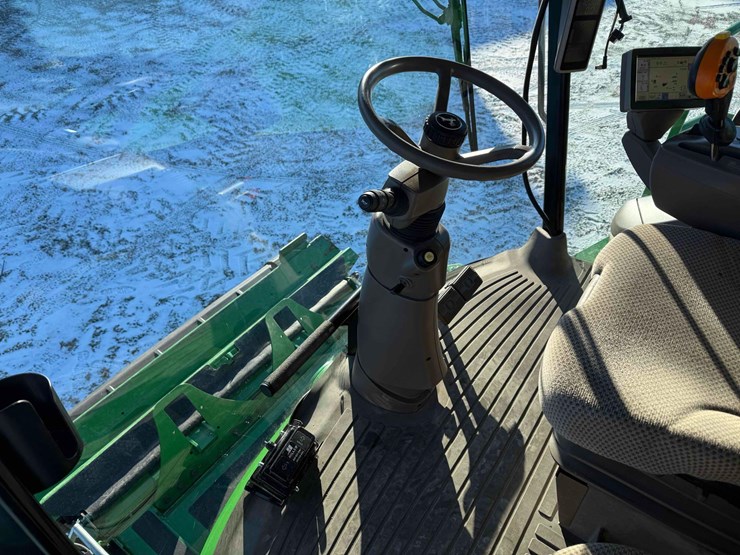 2016-john-deere-s660-image-61