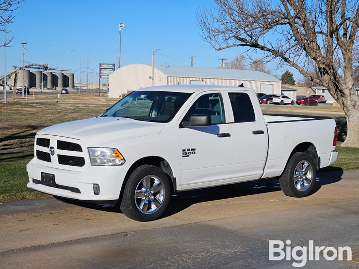 2019-ram-1500-tradesman-image-1
