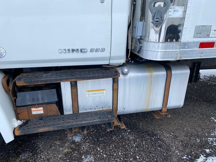 2018-hino-338-image-21