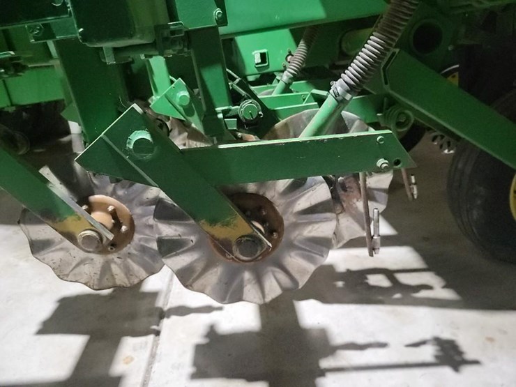 john-deere-7000-image-26