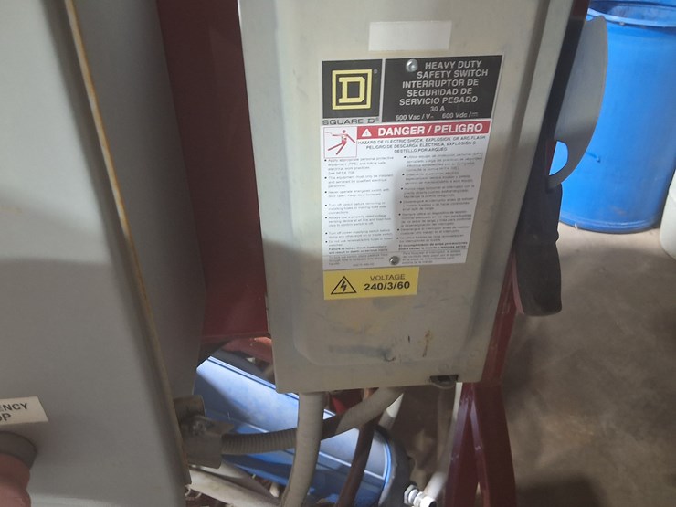 #305-•-sioux-hot-water-pressure-washer-image-4