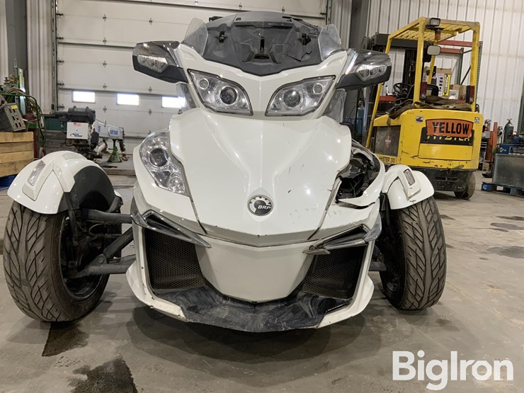 2018-can-am-spyder-rt-trike-image-13