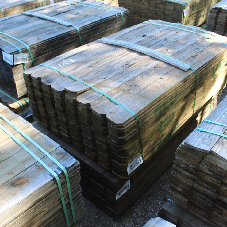 #24616 • 2 BUNDLES OF 5/8IN X 6FT FENCE BOARDS