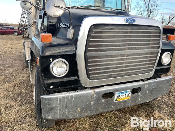 1987-ford-ln9000-image-10