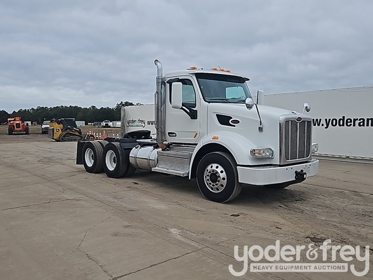 2020-peterbilt-567-image-7