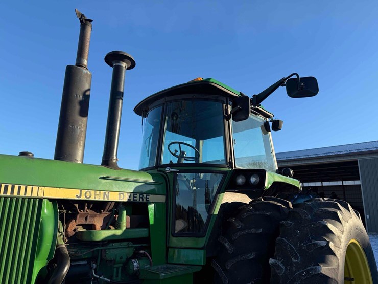 1979-john-deere-4440-image-23