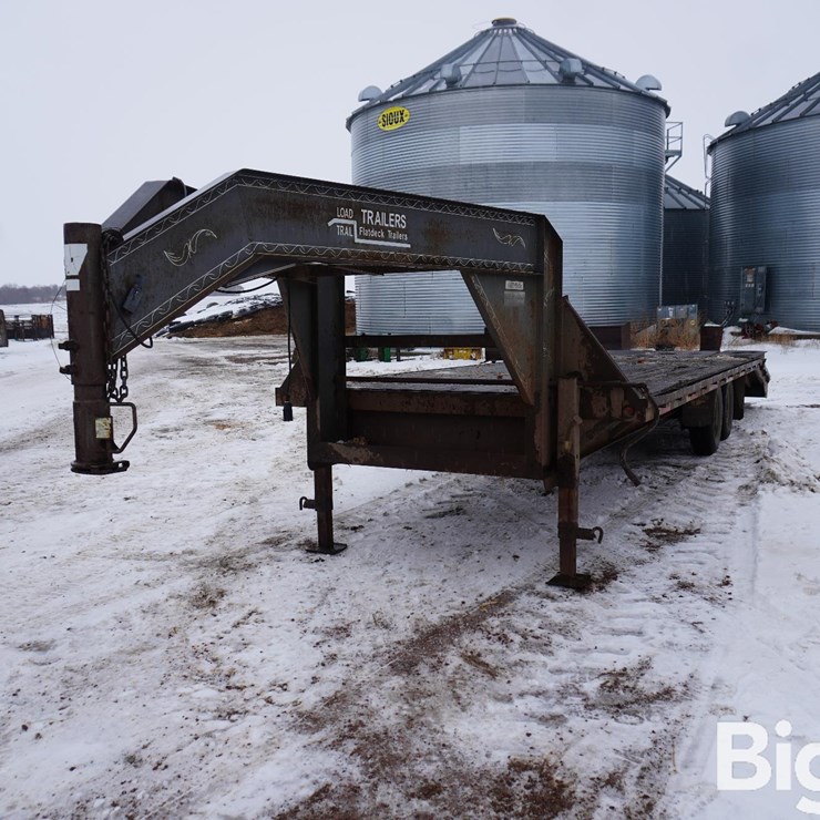 1998 Mayfair 25 25' T/A Gooseneck Deckover Trailer W/Ramps