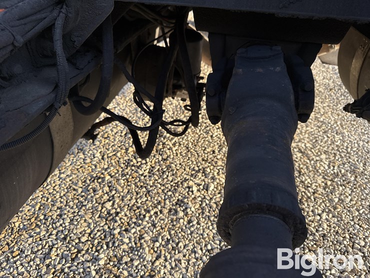 2006-peterbilt-379-image-19