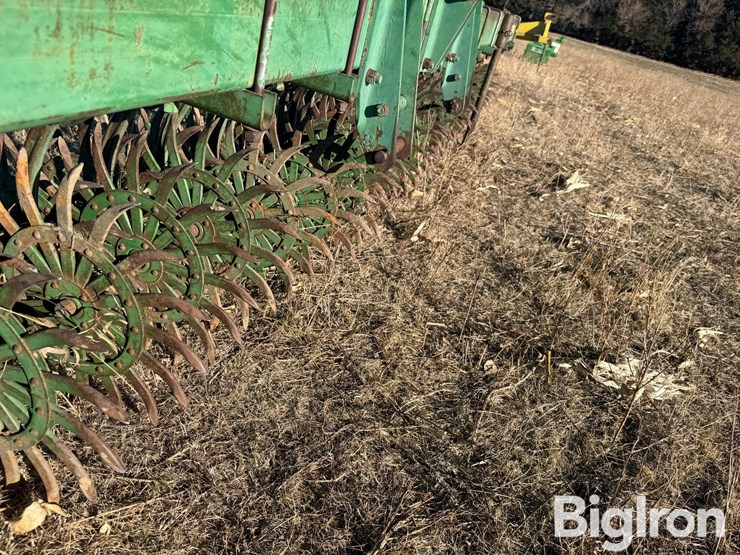 john-deere-400-image-17