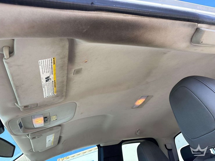 2017-chevrolet-colorado-image-25