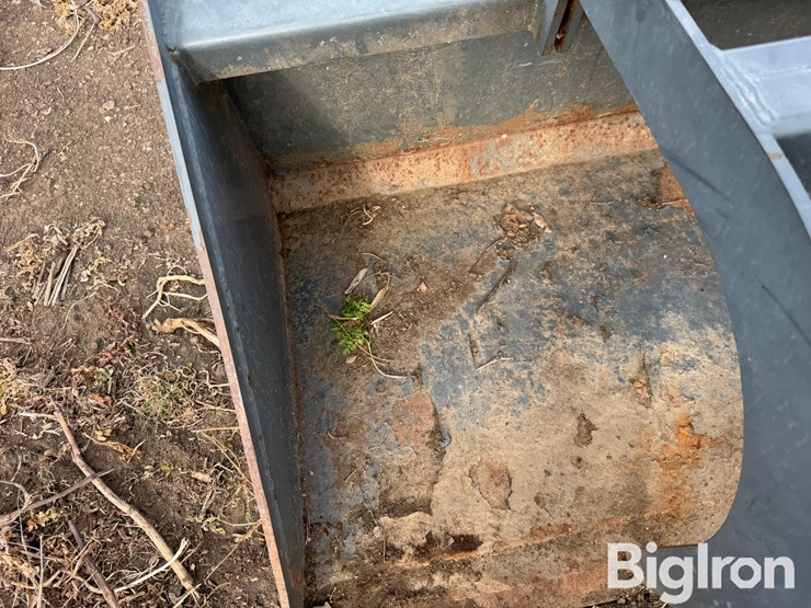skid-steer-grapple-bucket-image-14