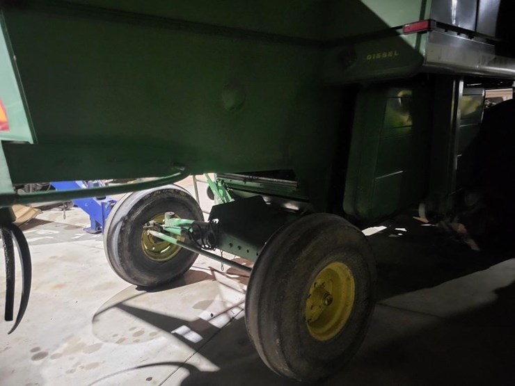 john-deere-4400-image-38