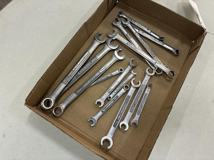 #115307-•-box-of-craftsman-metric-wrenches-image-6