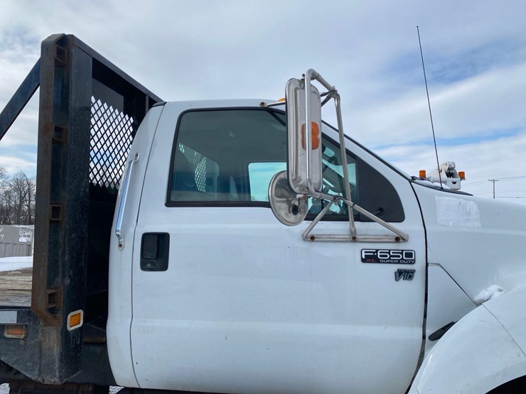 2012-ford-f650-image-11