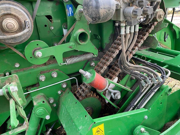 mchale-750-v6-round-baler,-image-66