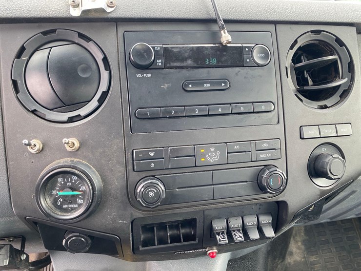 2015-ford-f750-image-37