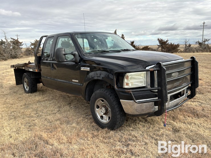 2006-ford-f250-xlt-image-3