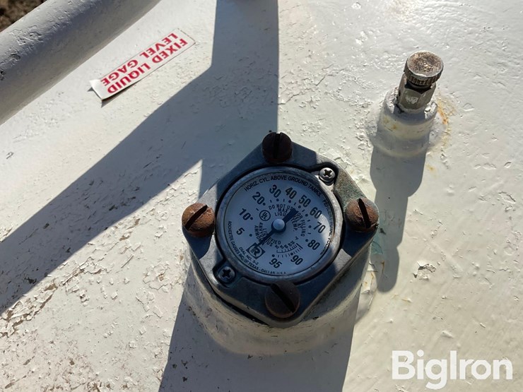 1977-chemi-trol-1000-gal-nurse-tank-on-duo-lift-running-gear-image-13