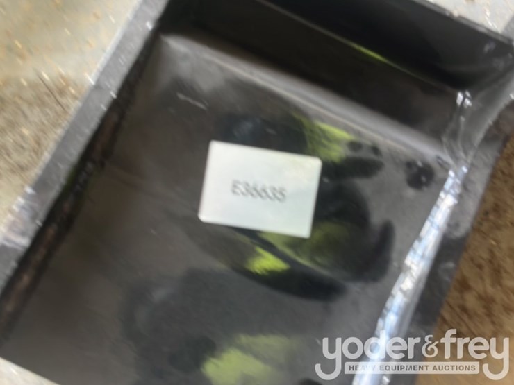 unused-2026-excavator-coupler,-fit-to-bobcat-e-series-excavator-buckets-image-5