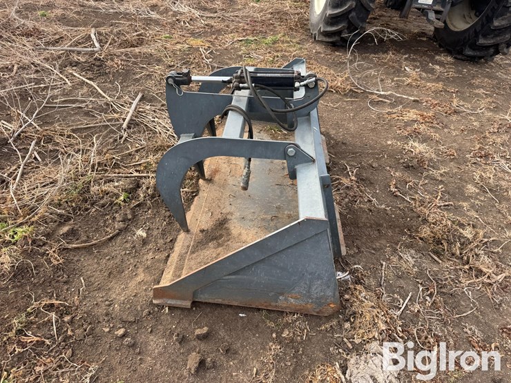 skid-steer-grapple-bucket-image-8