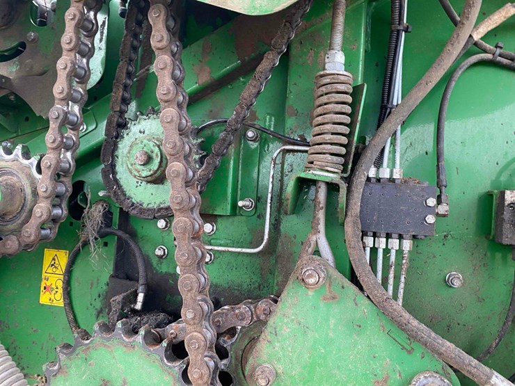 mchale-750-v6-round-baler,-image-53