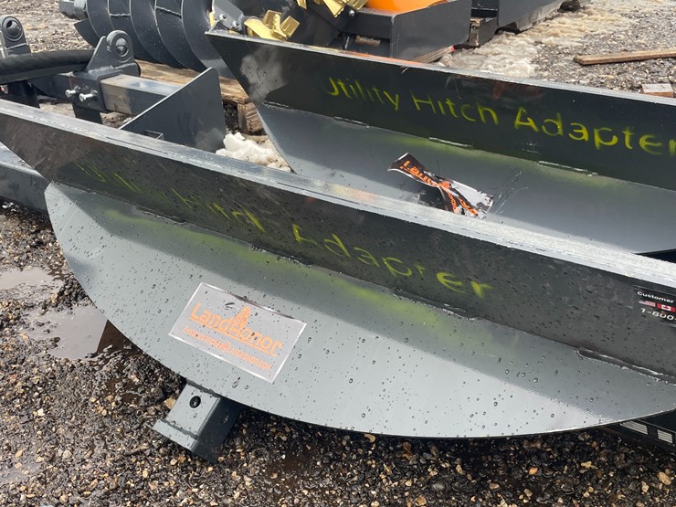 #1155-•-unused-landhonor-skidsteer-utility-hitch-adapter-2"-receiver-image-2