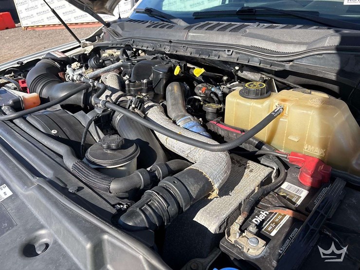 2017-ford-f550-image-21