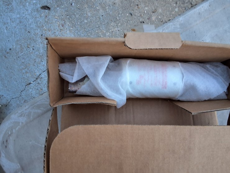 #310-•-box-of-assorted-fuses,-unused-image-1