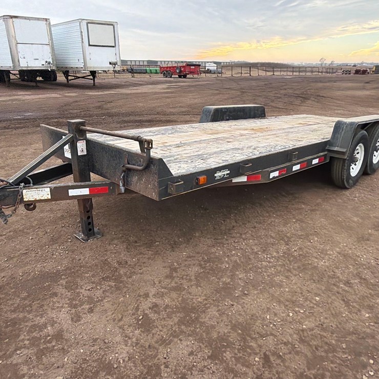 2001 DCT 20 ft. Car Trailer