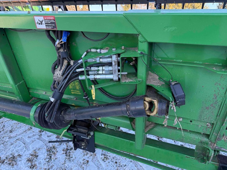 john-deere-630f-image-22