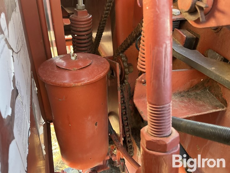 1989-hesston-4650-image-16