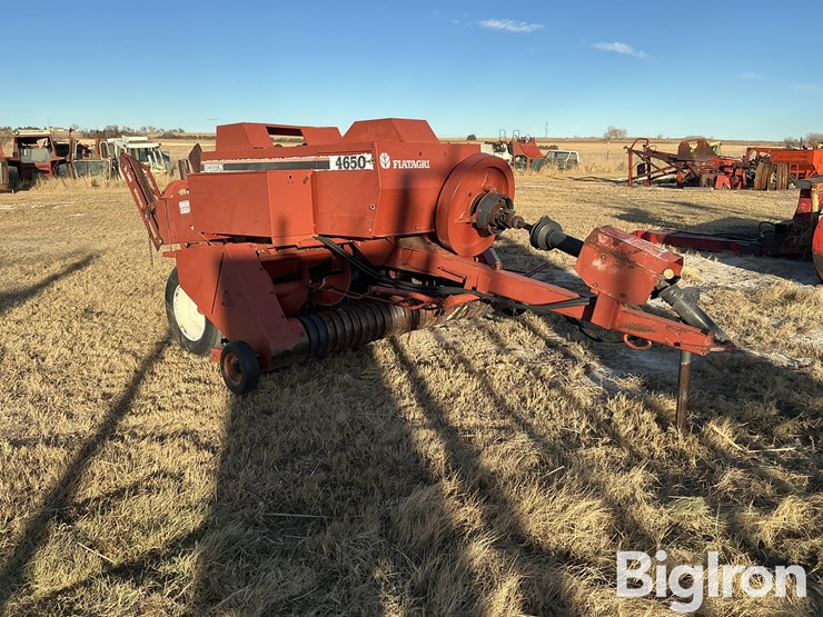 1989-hesston-4650-image-3
