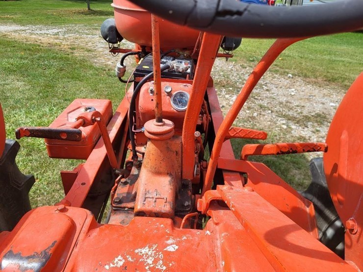 allis-chalmers-wd-tractor-image-70